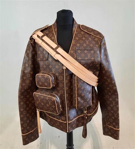 louis vuitton jas 12000|louis vuitton wardrobe jacket.